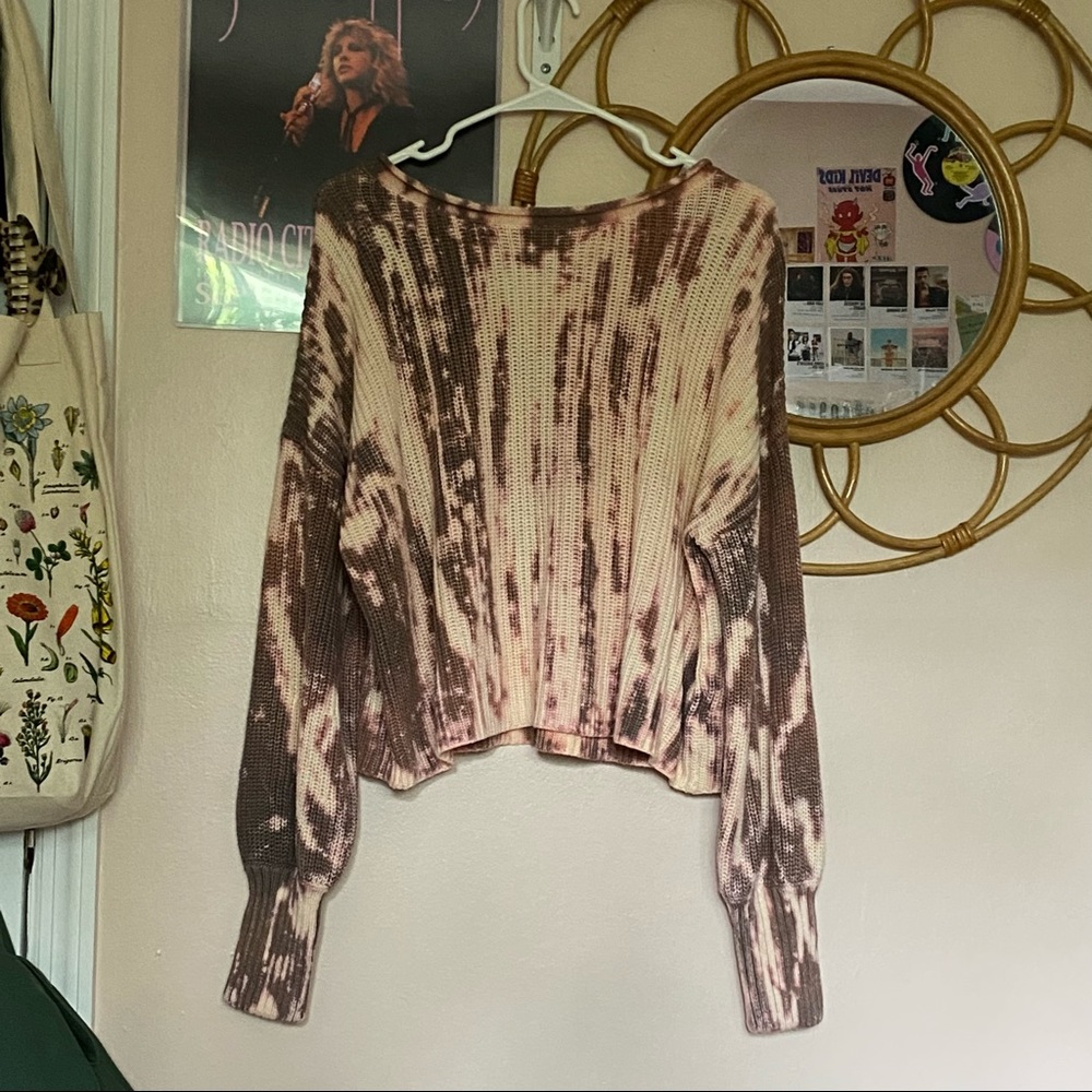 UO sweater